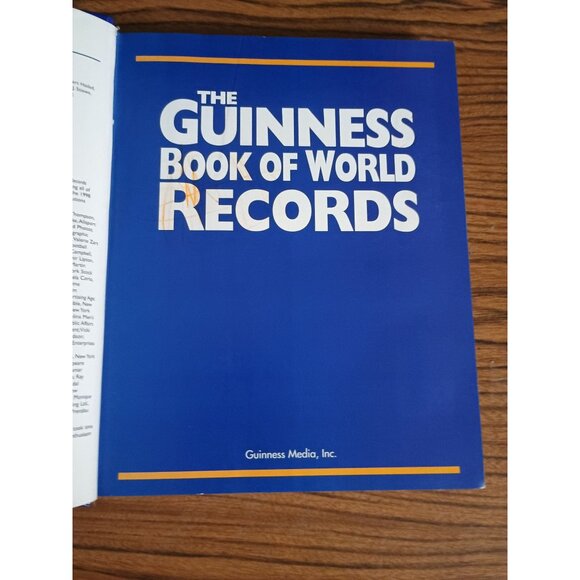 The Guinness Book Of World Records 1998 Hardcover Edition - Picture 4 of 7